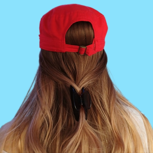 Red Fluer de lis adjustable embroidered hat. - Picture 3 of 7